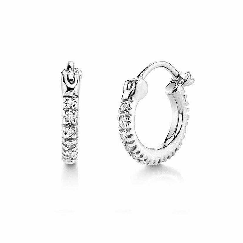 Boucles Naomi, Bague d'oreille Giulia et Jayne